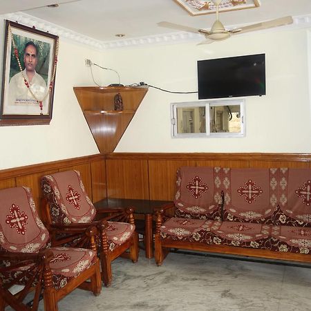 Sree Vaibhav Residency Hotell Tirupati Exteriör bild