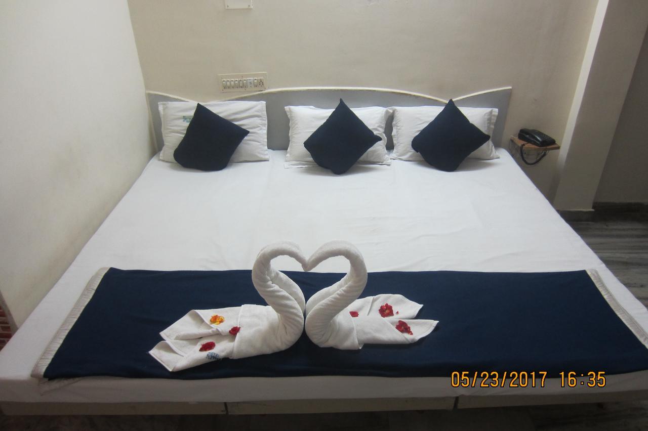 Sree Vaibhav Residency Hotell Tirupati Exteriör bild